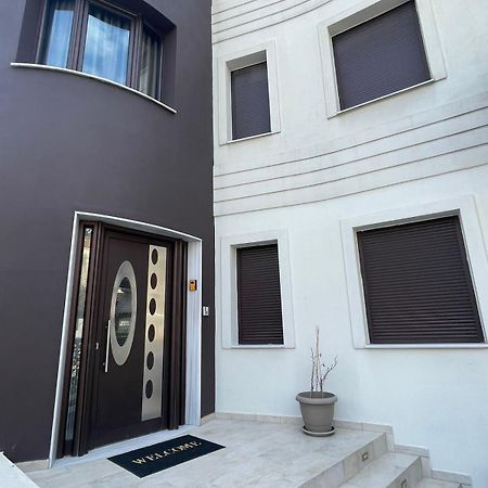 Aretoysa Center Luxury Suites 2 Неа-Перамос Экстерьер фото